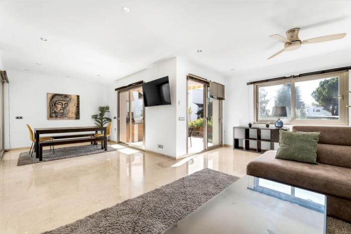 Image No.8-3 Bed Villa / Detached for sale