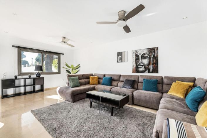 Image No.9-3 Bed Villa / Detached for sale