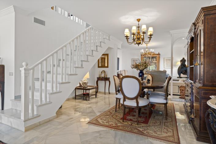 Image No.10-3 Bed Townhouse for sale