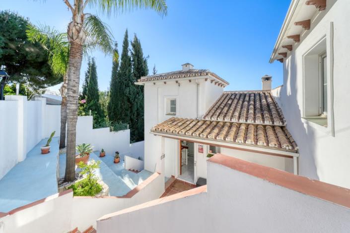 Image No.7-5 Bed Villa for sale