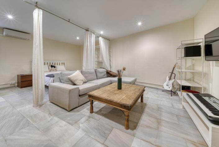 Image No.37-5 Bed Villa for sale