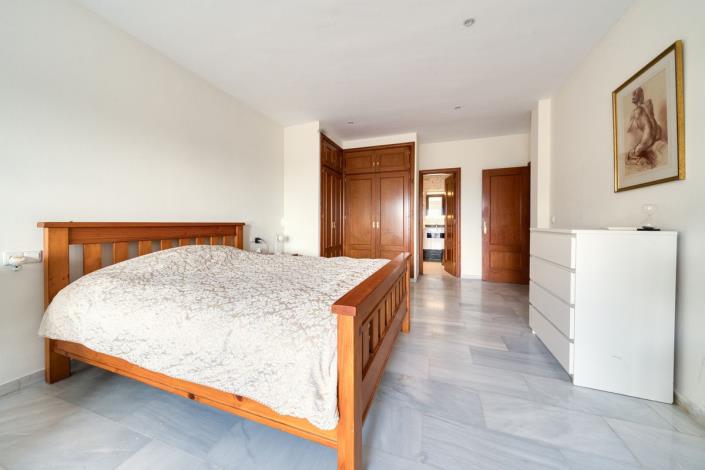 Image No.39-5 Bed Villa for sale