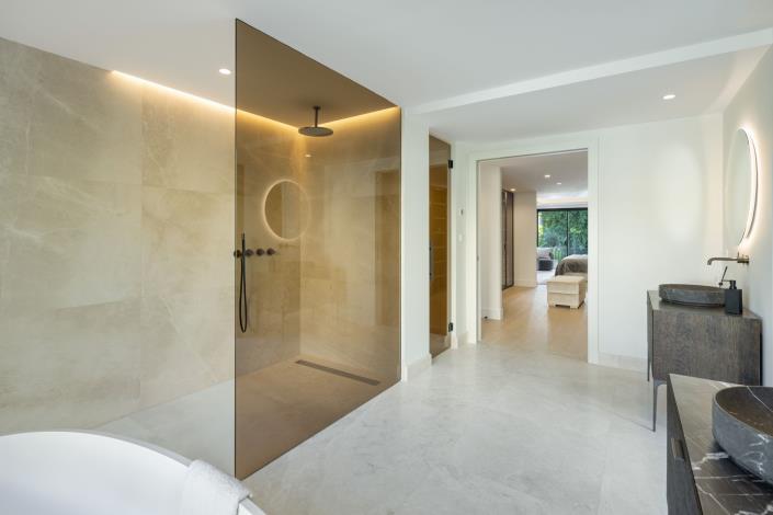 Image No.46-5 Bed Villa for sale