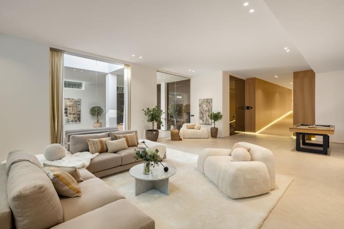 Image No.19-6 Bed Villa for sale