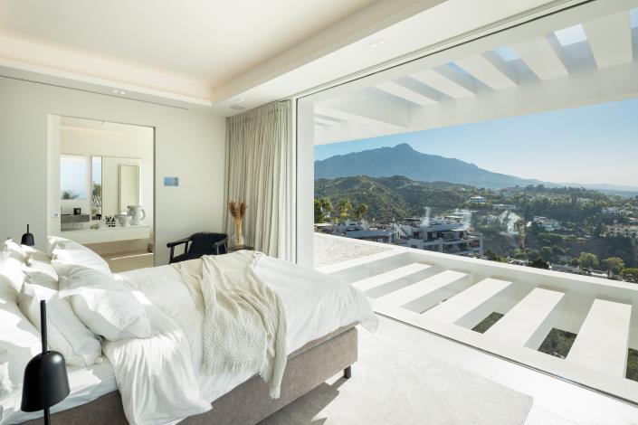 Image No.15-6 Bed Villa for sale