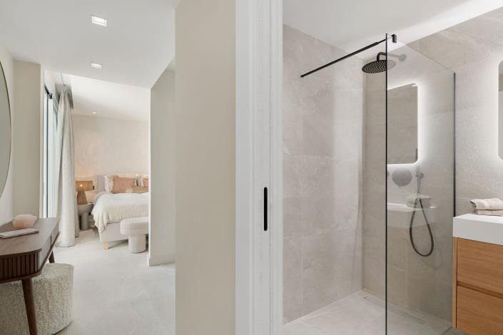 Image No.13-3 Bed Townhouse for sale