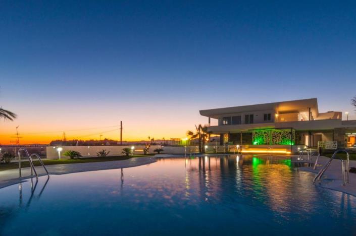 Image No.3-3 Bed Penthouse for sale