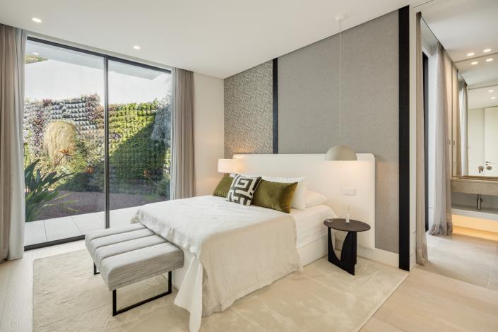 Image No.9-6 Bed Villa for sale