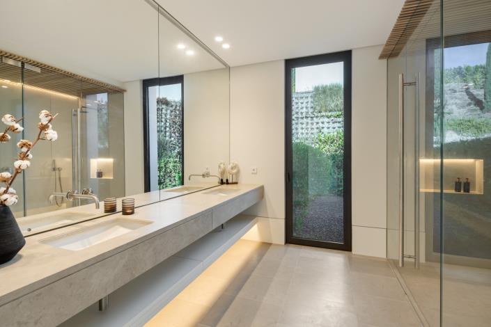 Image No.34-6 Bed Villa for sale