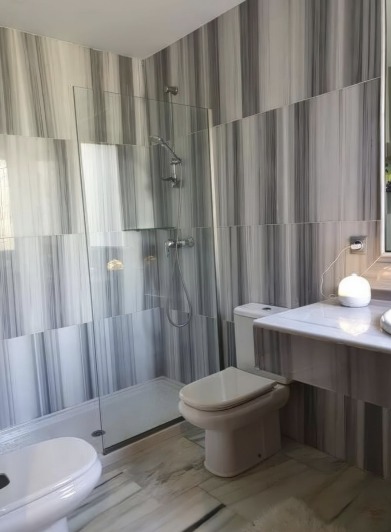 Image No.12-4 Bed Villa / Detached for sale