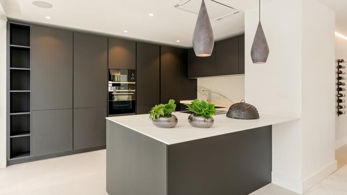 Image No.27-5 Bed Villa for sale