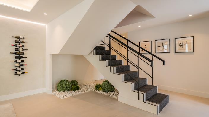 Image No.29-5 Bed Villa for sale