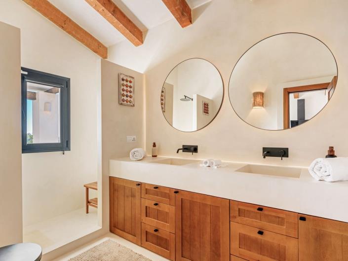 Image No.18-6 Bed Villa for sale