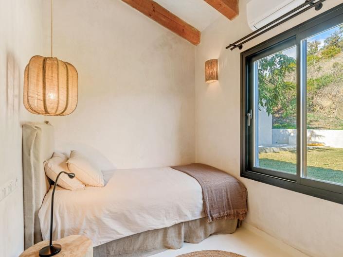 Image No.20-6 Bed Villa for sale