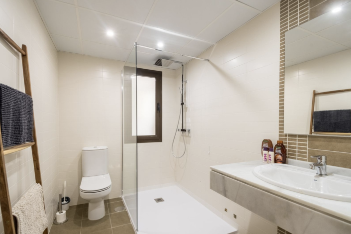 Image No.5-2 Bed Apartment for sale