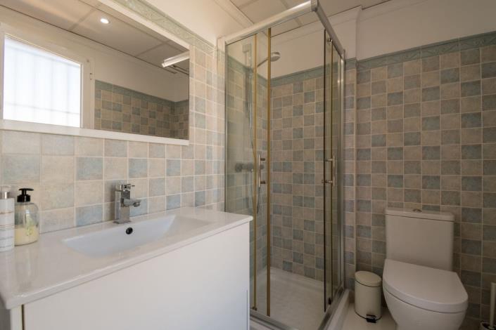 Image No.12-3 Bed Townhouse for sale