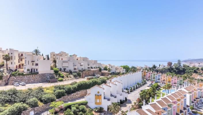 Image No.18-3 Bed Townhouse for sale