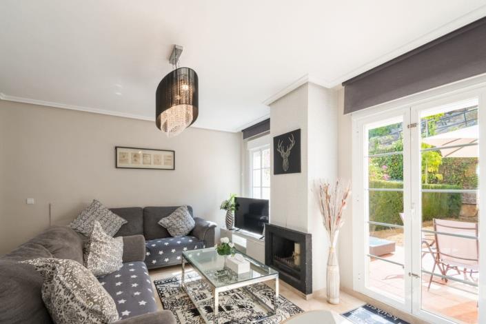 Image No.19-3 Bed Townhouse for sale