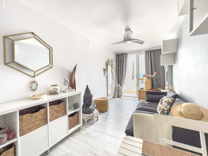 Image No.6-2 Bed Townhouse for sale