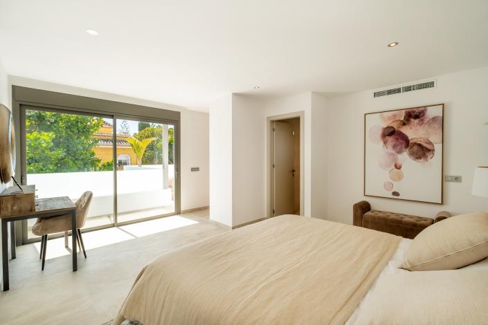 Image No.21-5 Bed Villa for sale