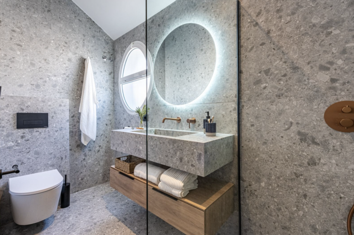 Image No.15-4 Bed Townhouse for sale