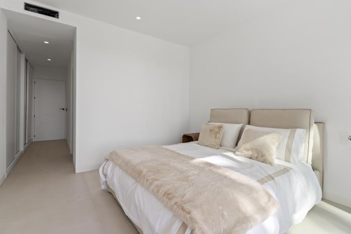 Image No.6-3 Bed Duplex for sale