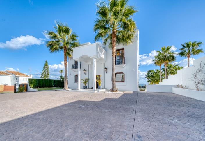 Image No.10-5 Bed Villa for sale