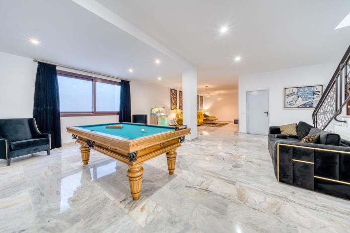 Image No.55-5 Bed Villa for sale