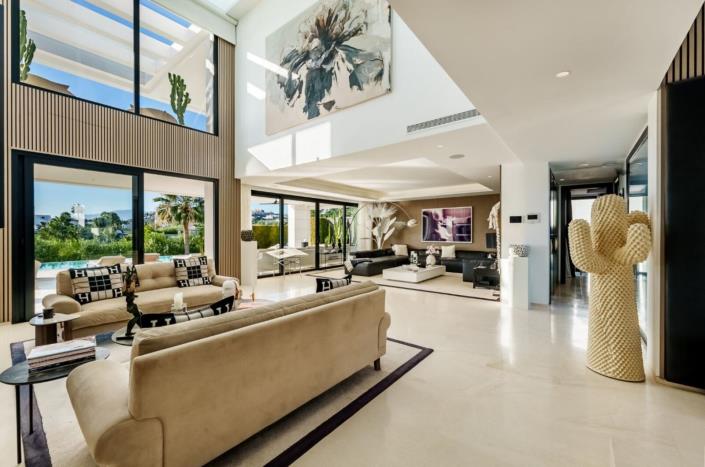 Image No.2-Villa de 7 chambres à vendre à Nueva Andalucia