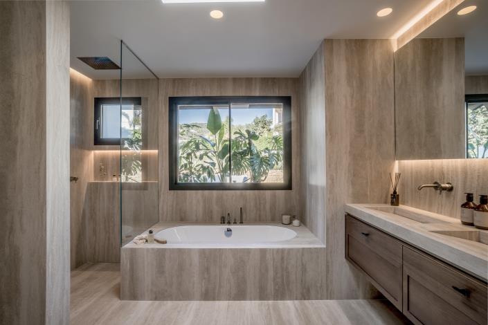 Image No.23-4 Bed Penthouse for sale