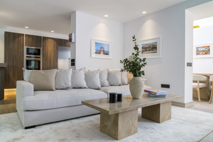 Image No.9-6 Bed Villa / Detached for sale