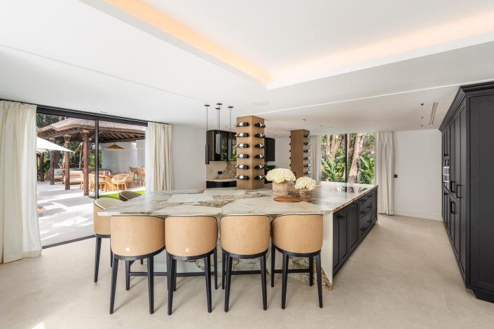 Image No.7-Villa de 5 chambres à vendre à Nueva Andalucia