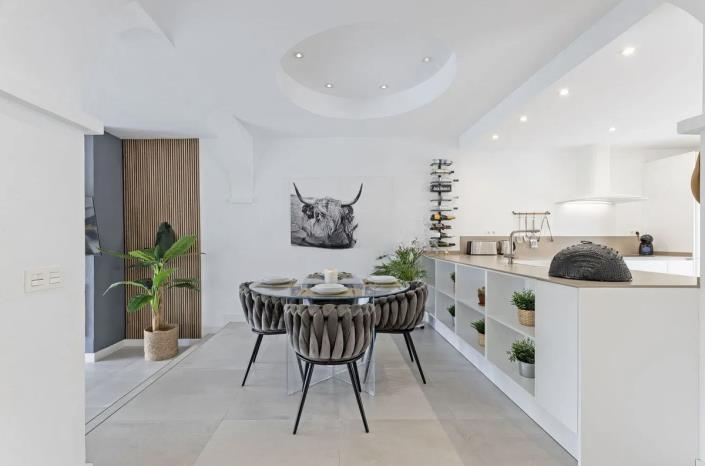 Image No.9-3 Bed Townhouse for sale