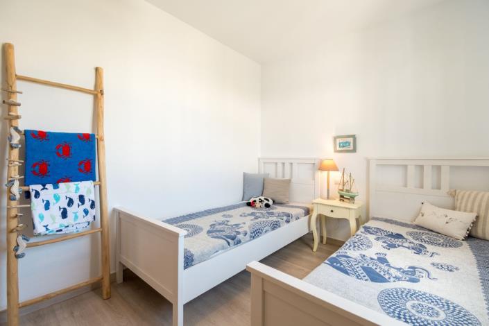 Image No.49-3 Bed Semi-Detached for sale