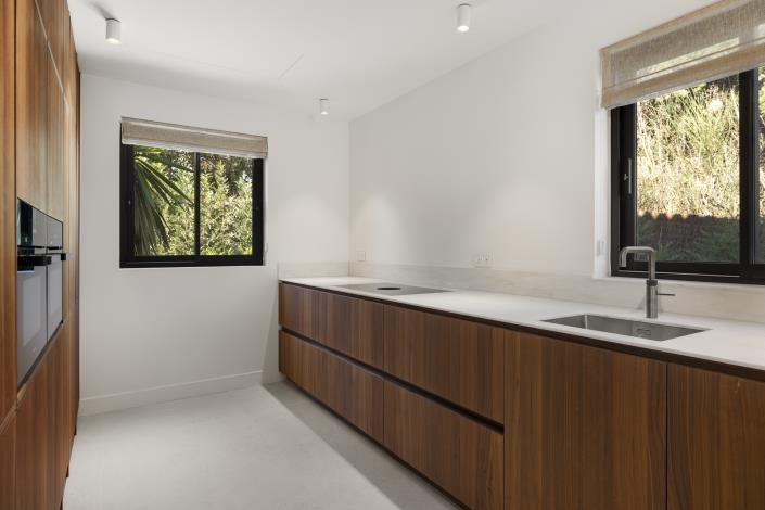 Image No.38-5 Bed Villa for sale