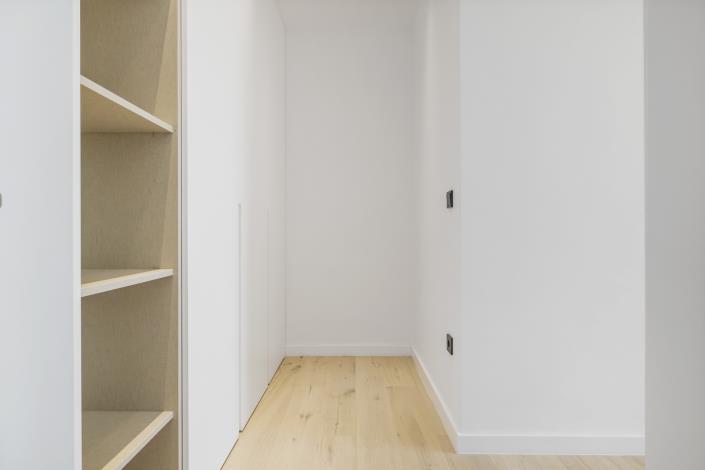 Image No.26-4 Bed Villa for sale