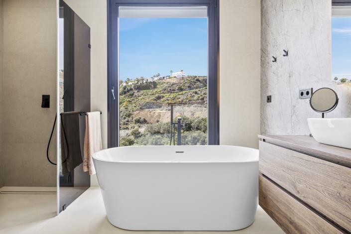 Image No.32-4 Bed Villa for sale