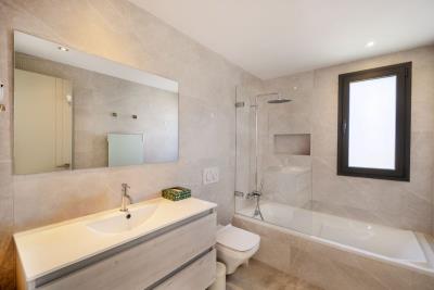 11-20939a0134ad724a8cb2a801094d15a4