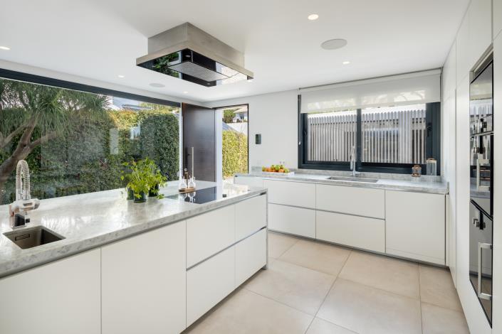 Image No.16-6 Bed Villa for sale