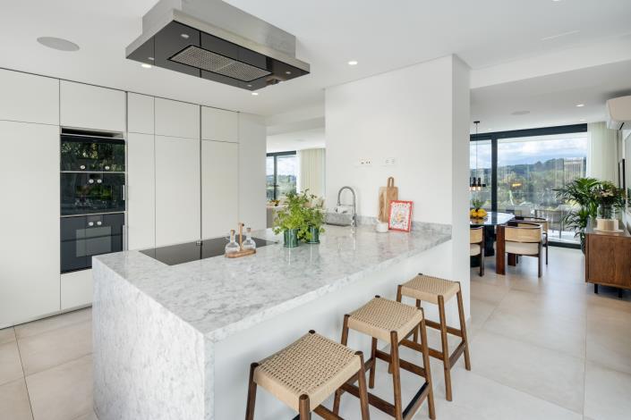 Image No.5-6 Bed Villa for sale