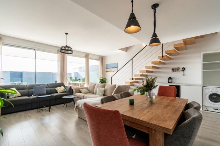 Image No.5-3 Bed Townhouse for sale