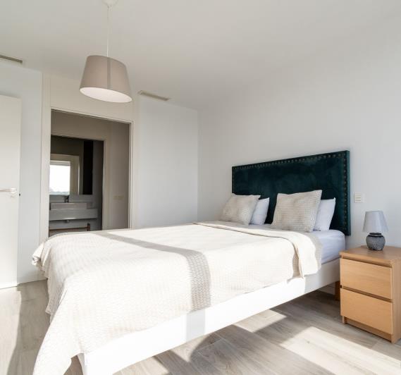 Image No.27-3 Bed Townhouse for sale