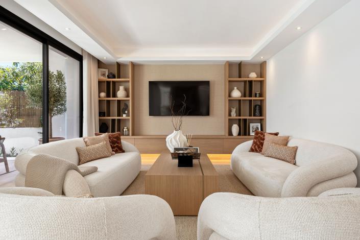 Image No.6-5 Bed Villa for sale