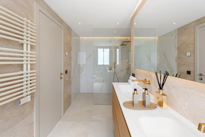 Image No.28-5 Bed Villa for sale