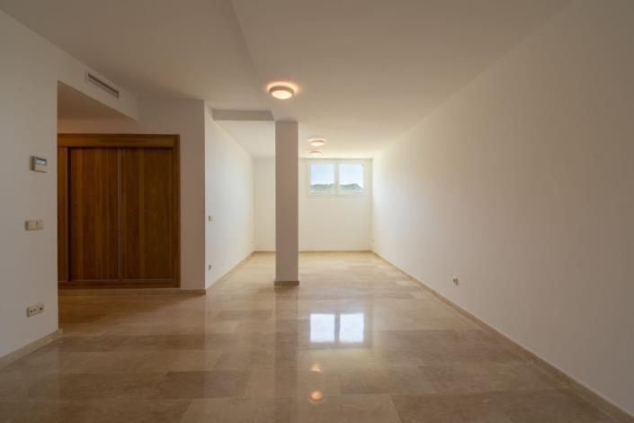 Image No.33-4 Bed Villa for sale