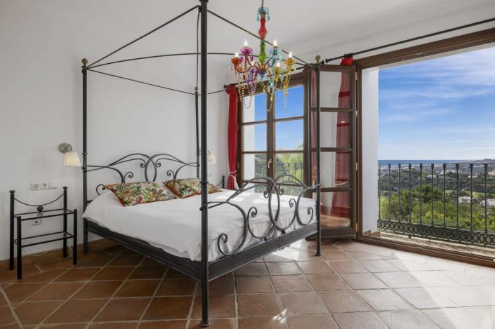 Image No.16-4 Bed Villa / Detached for sale