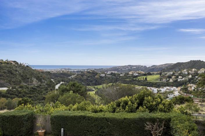 Image No.24-4 Bed Villa / Detached for sale