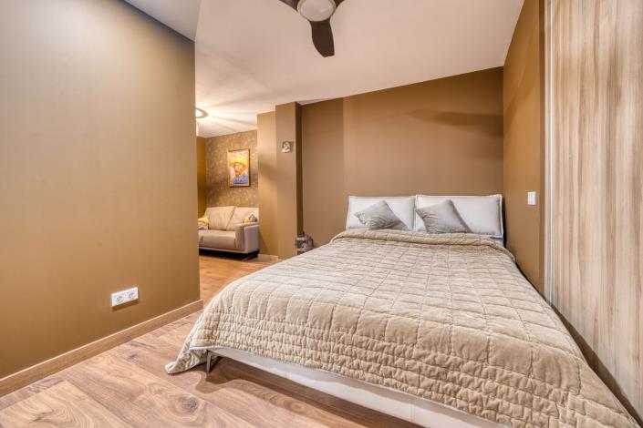 Image No.11-5 Bed Apartment for sale