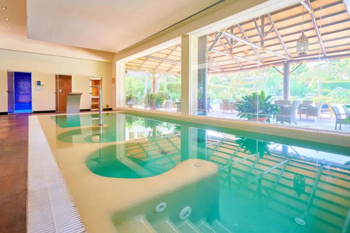 Image No.32-5 Bed Apartment for sale