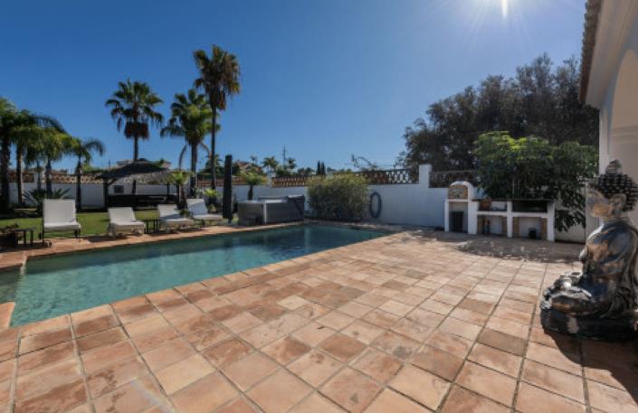 Image No.16-5 Bed Villa for sale